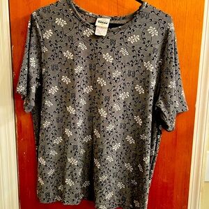 Great top excellent condition casual or dressy